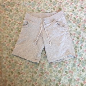 Comfy gray shorts